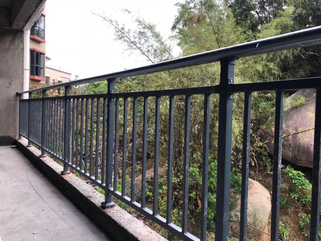 aluminum railing